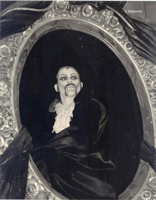 [Dracula]