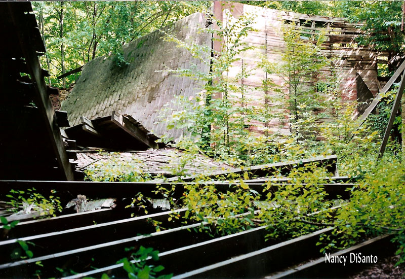 [collapsed building]