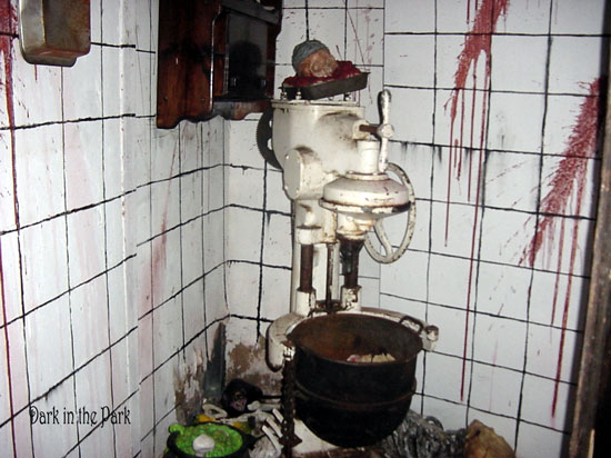 [meat grinder]